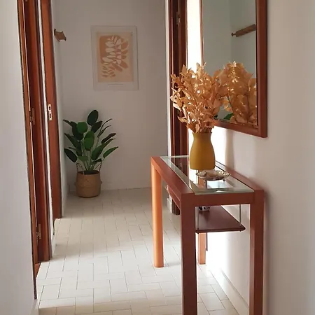Apartamento En Muros, Céntrico, Amplio, Luminoso, Vistas Al Mar Muros